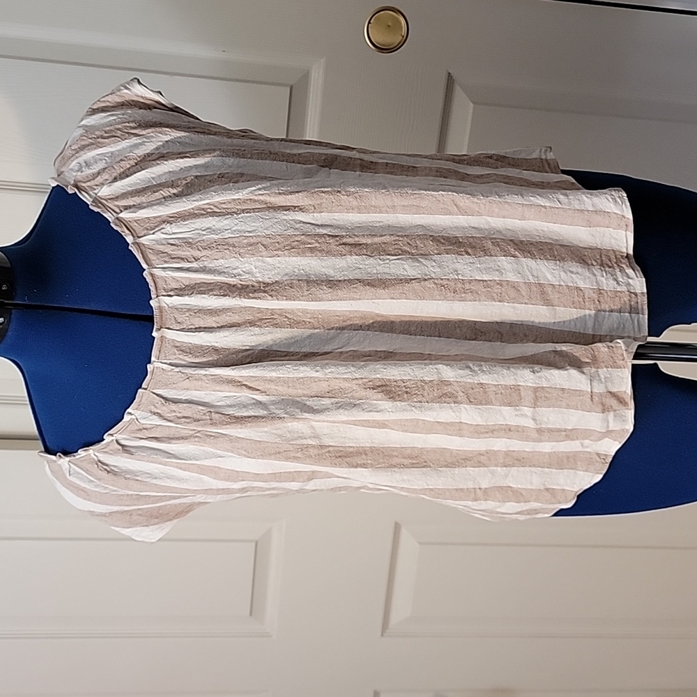 EUC Lauren Conrad XL Linen/Rayon Tan and Ivory Top